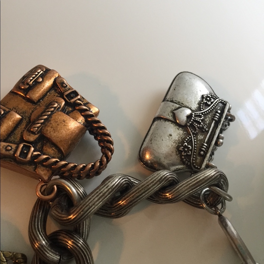 Charm bracelet. - Picture 2 of 2